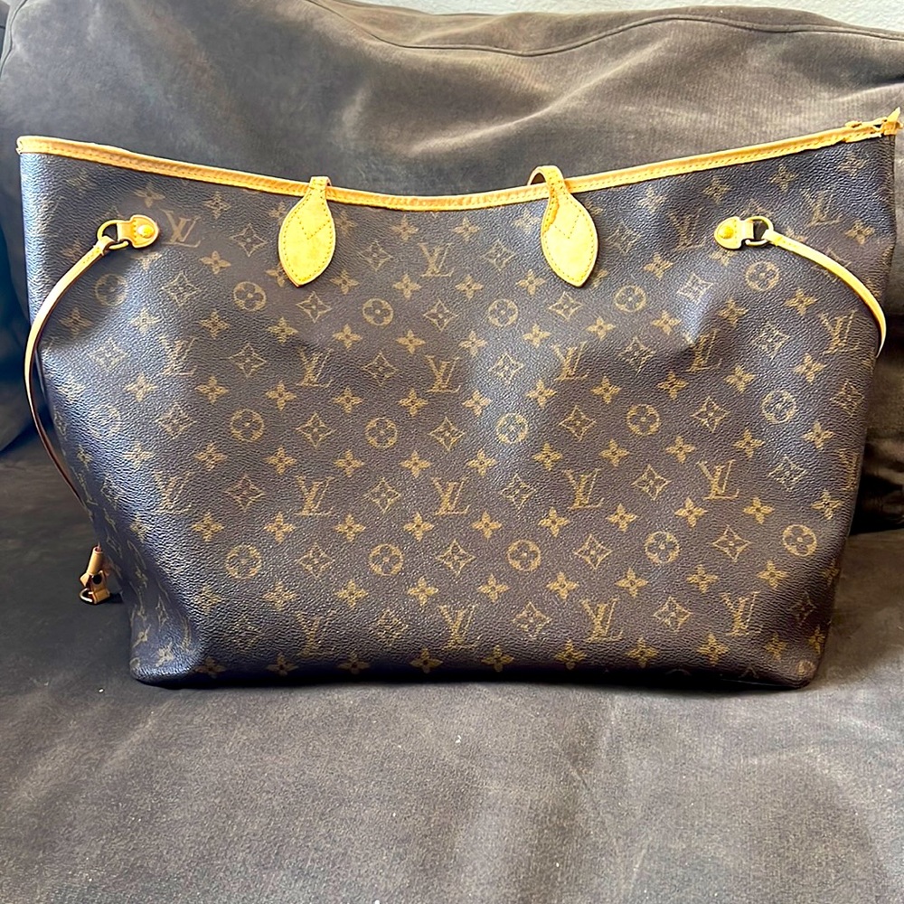 Authentic Louis Vuitton Neverfull GM